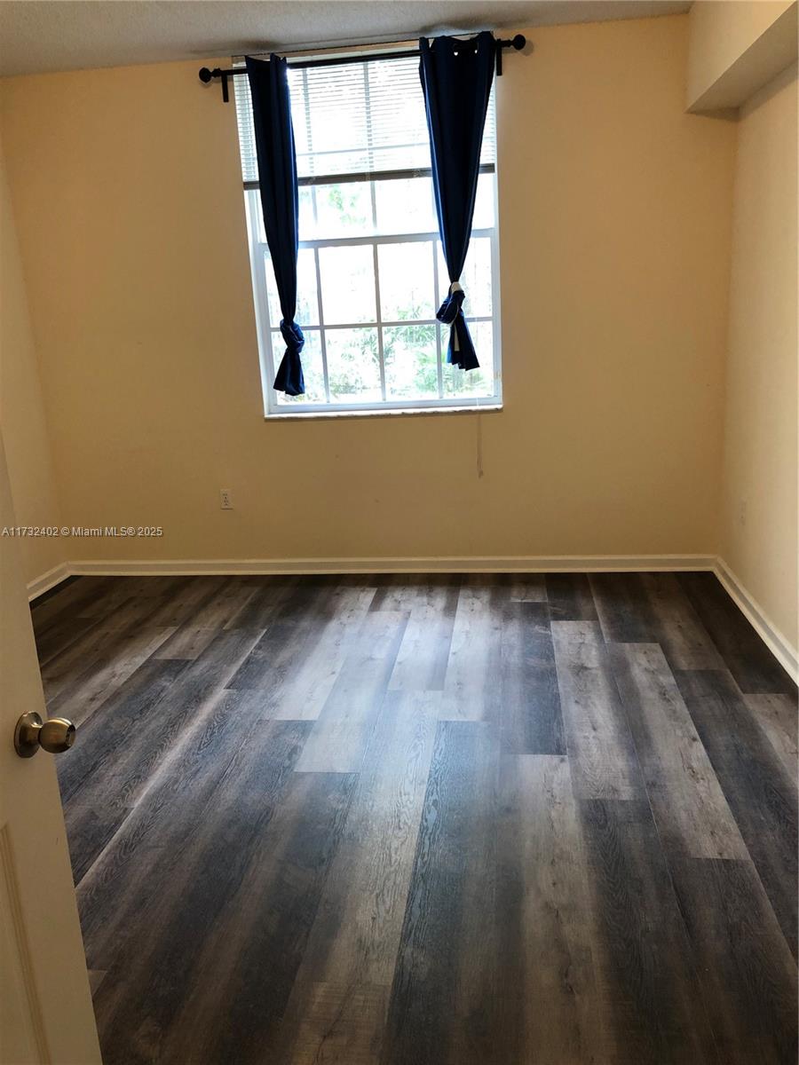 REGENT PARK - Residential