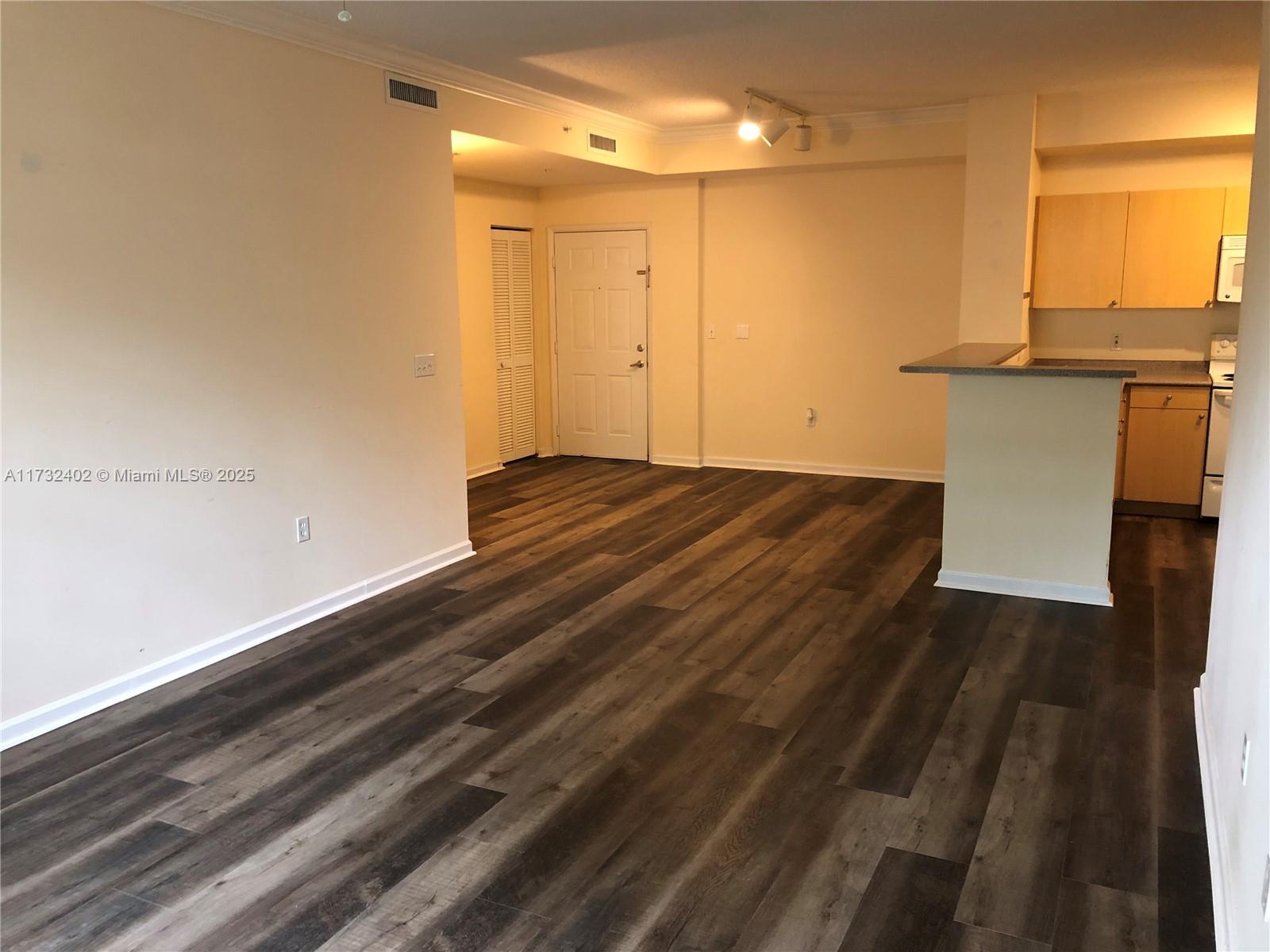 REGENT PARK - Residential