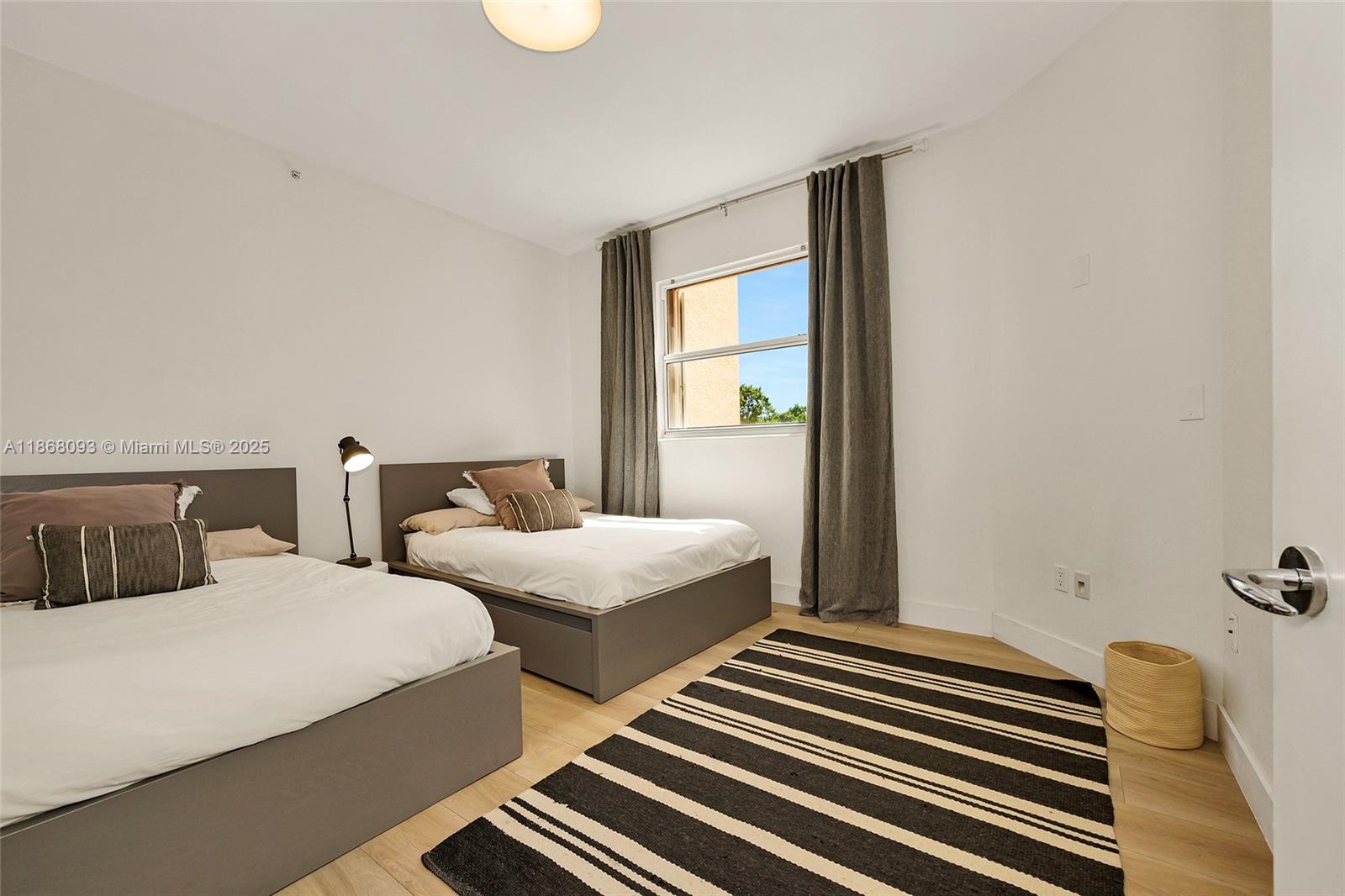 LAKE VILLA TWO CONDO - Residential Lease