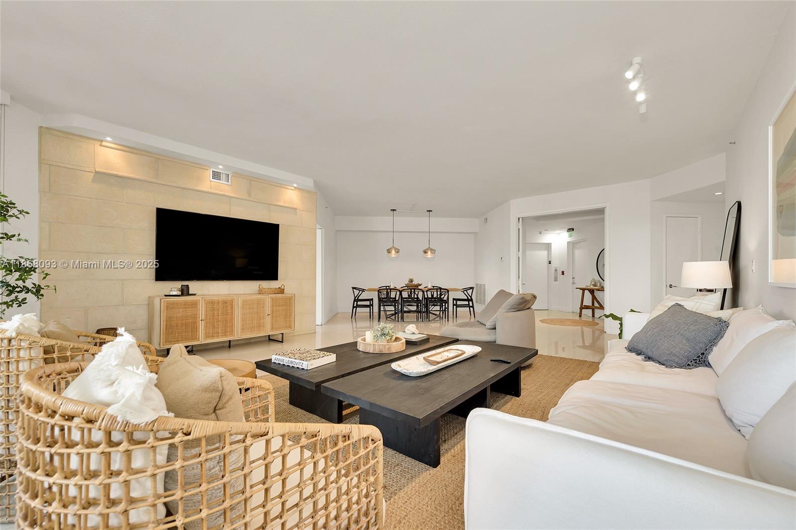 LAKE VILLA TWO CONDO - Residential Lease