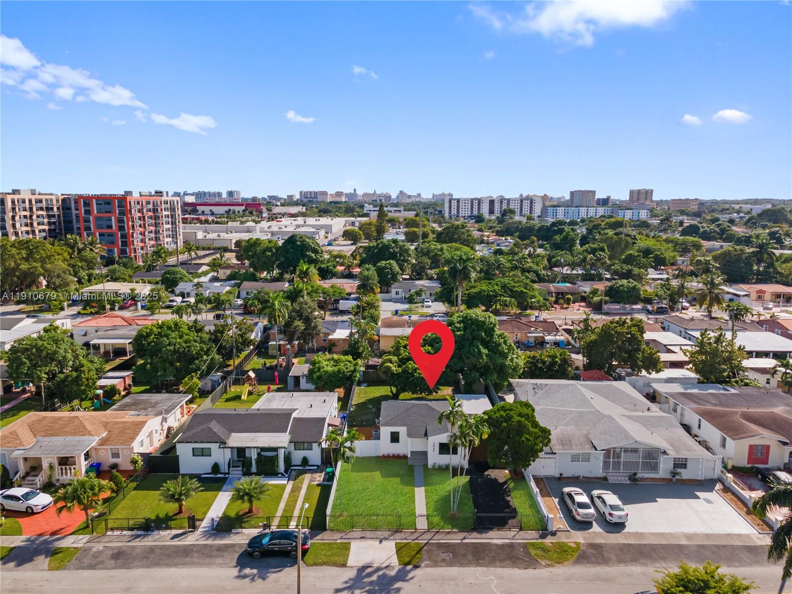 LE JEUNE MANORS - Residential