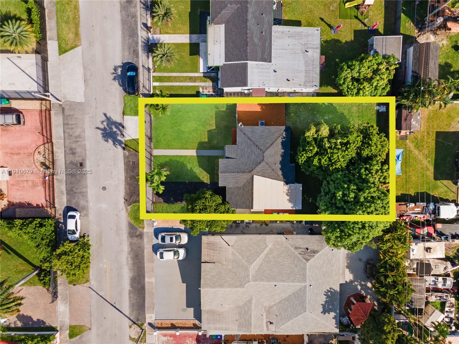 LE JEUNE MANORS - Residential