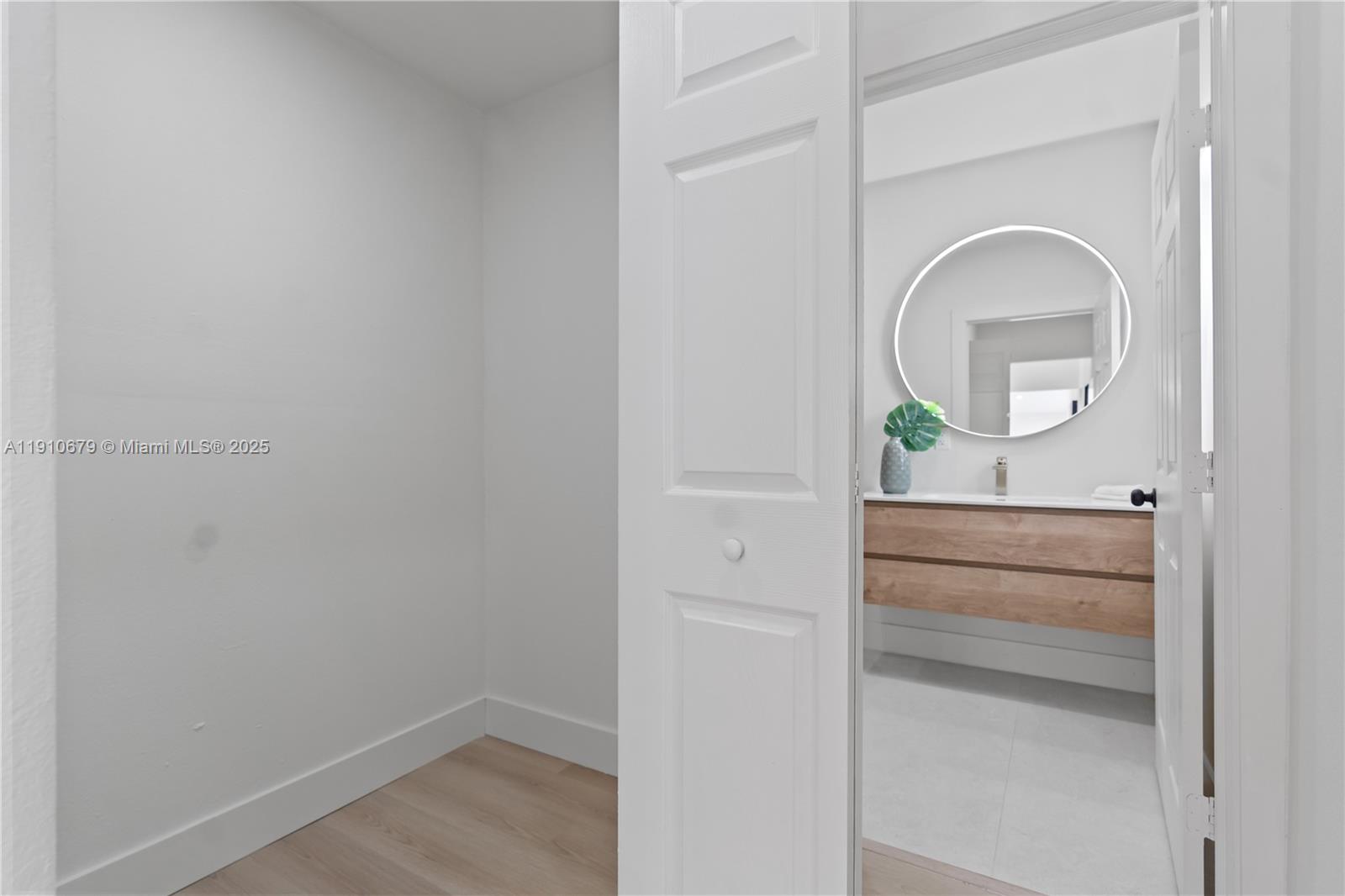 LE JEUNE MANORS - Residential