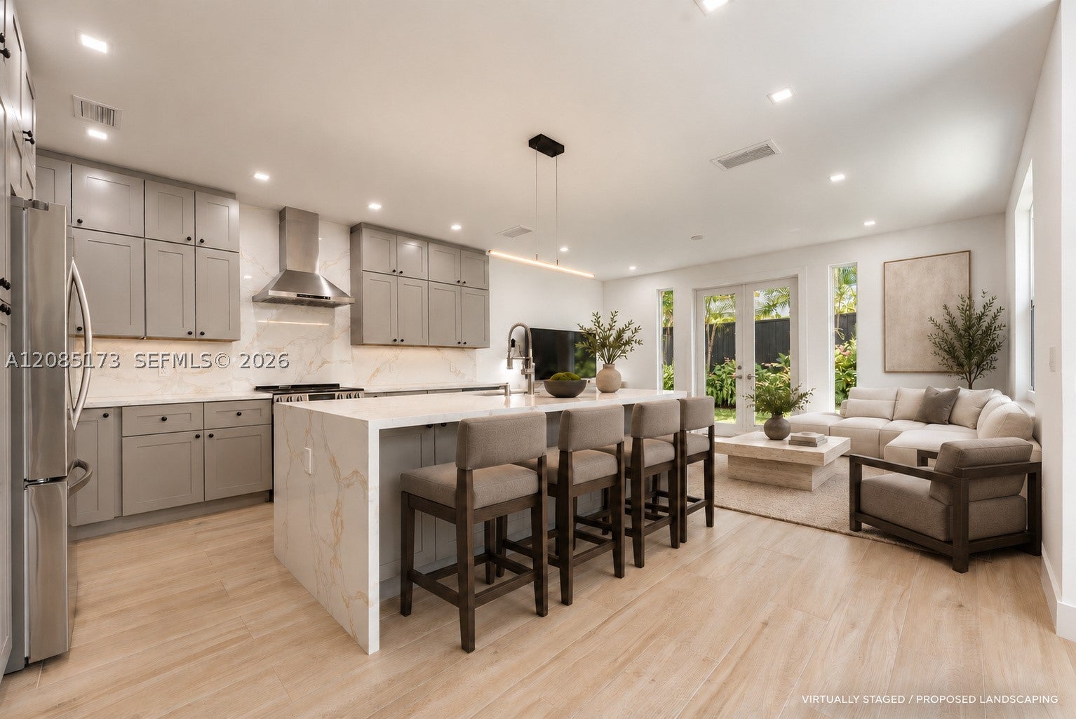 3125 Paola Dr