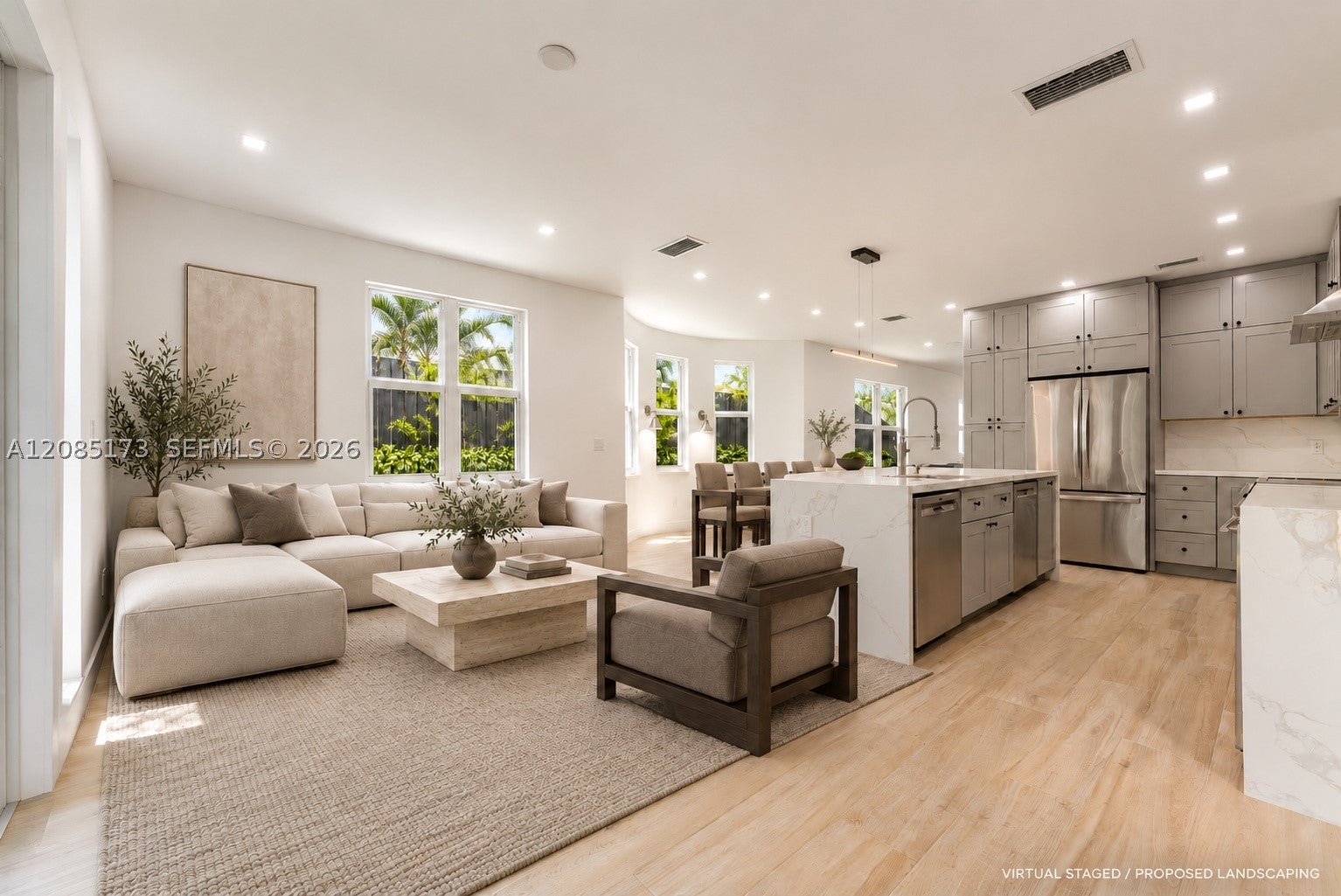 3125 Paola Dr