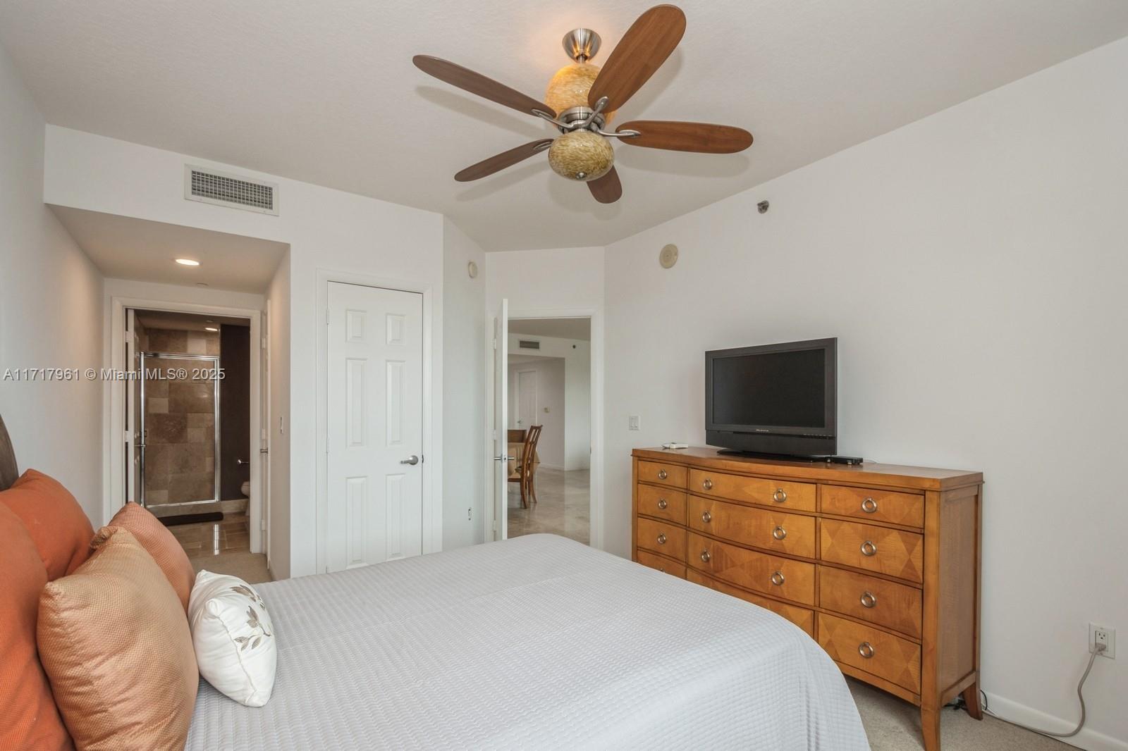 THE PORT CONDO - Residential