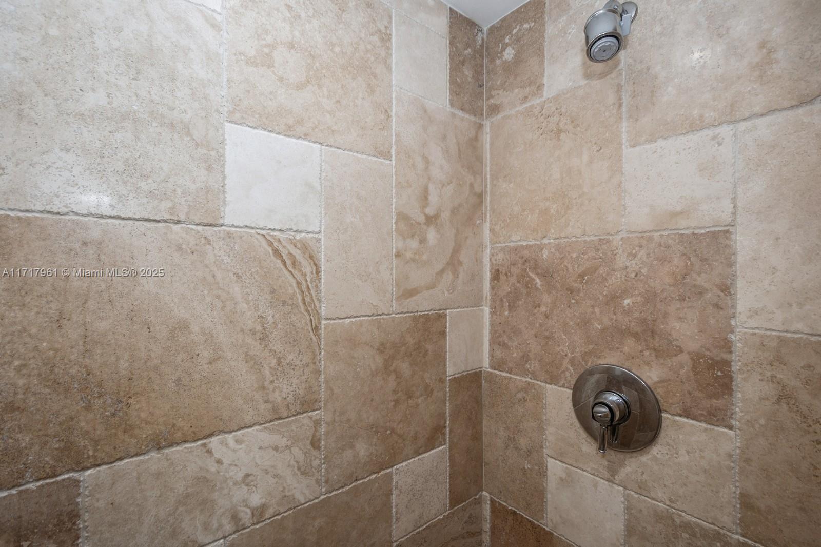 THE PORT CONDO - Residential
