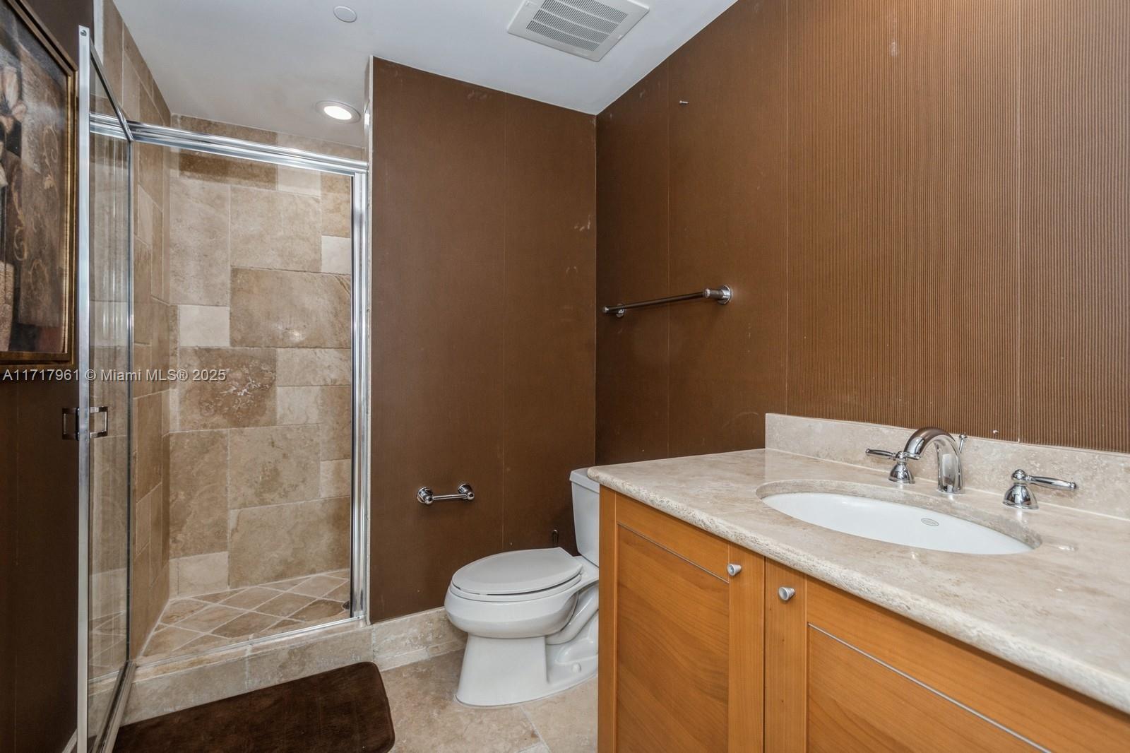THE PORT CONDO - Residential
