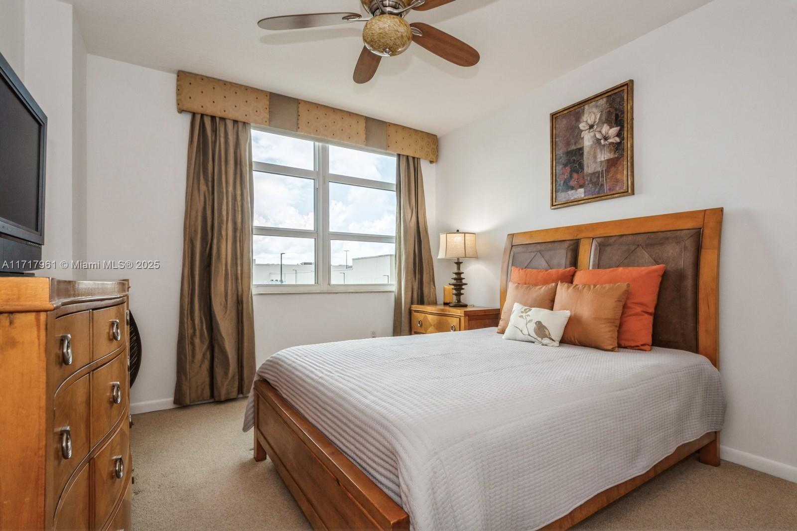 THE PORT CONDO - Residential
