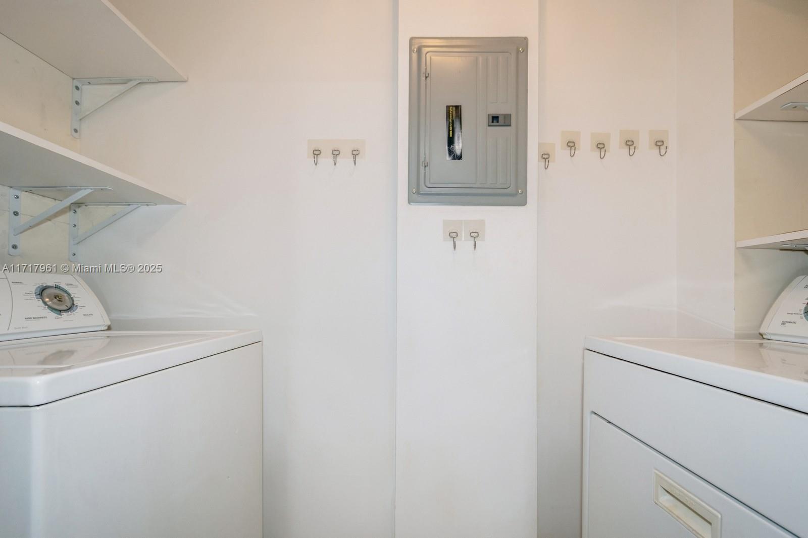 THE PORT CONDO - Residential