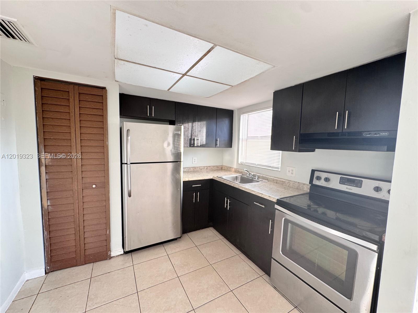 101 NE 41st St A9