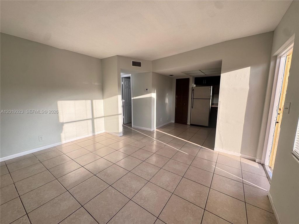 Photo of 101 NE 41st St #A9, Oakland Park, FL 33334 (MLS # A12019323)