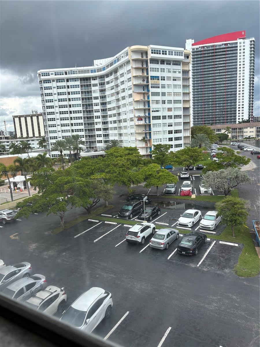 GOLDEN SAILS CONDO - Residential Lease