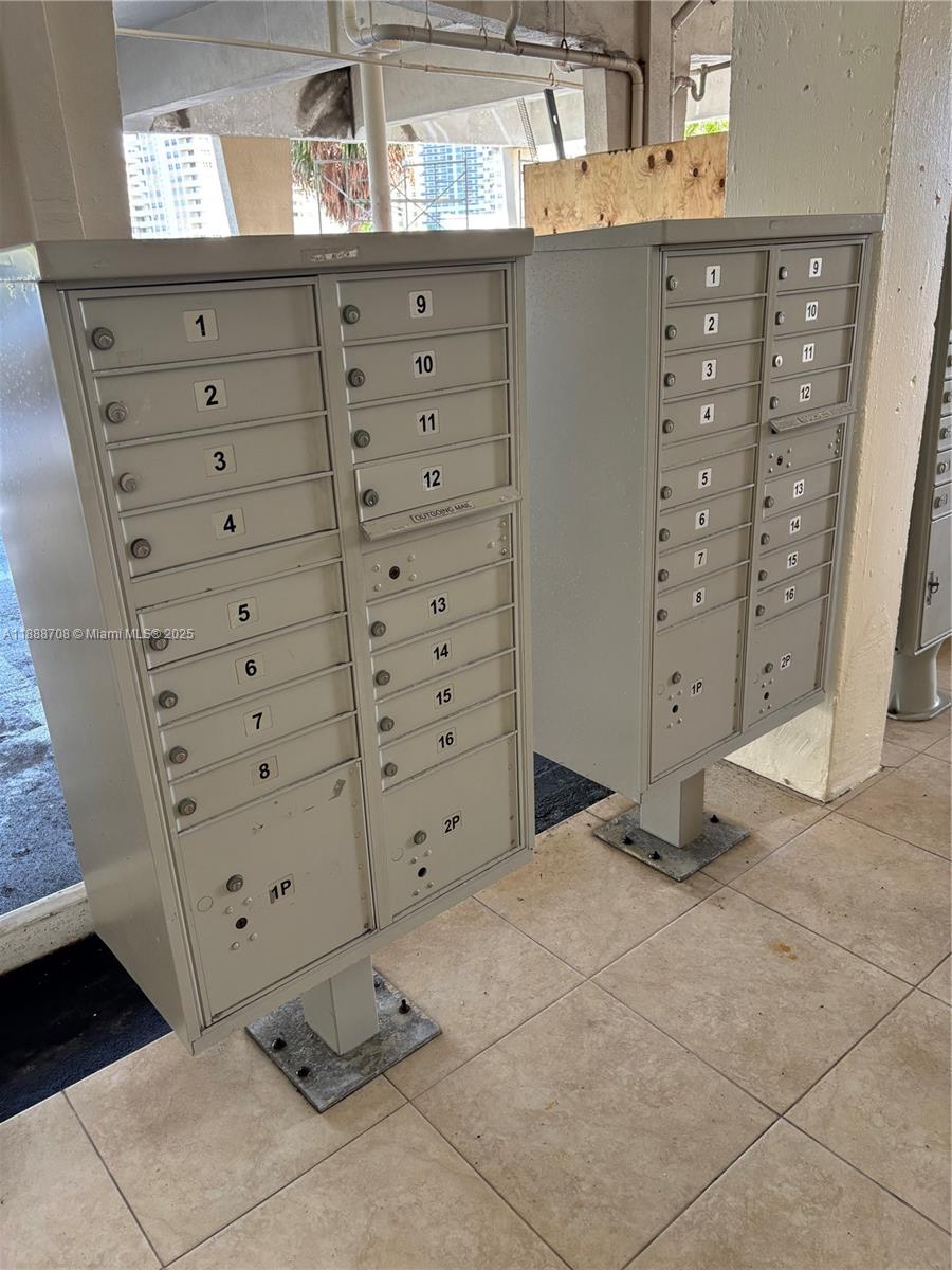 GOLDEN SAILS CONDO - Residential Lease