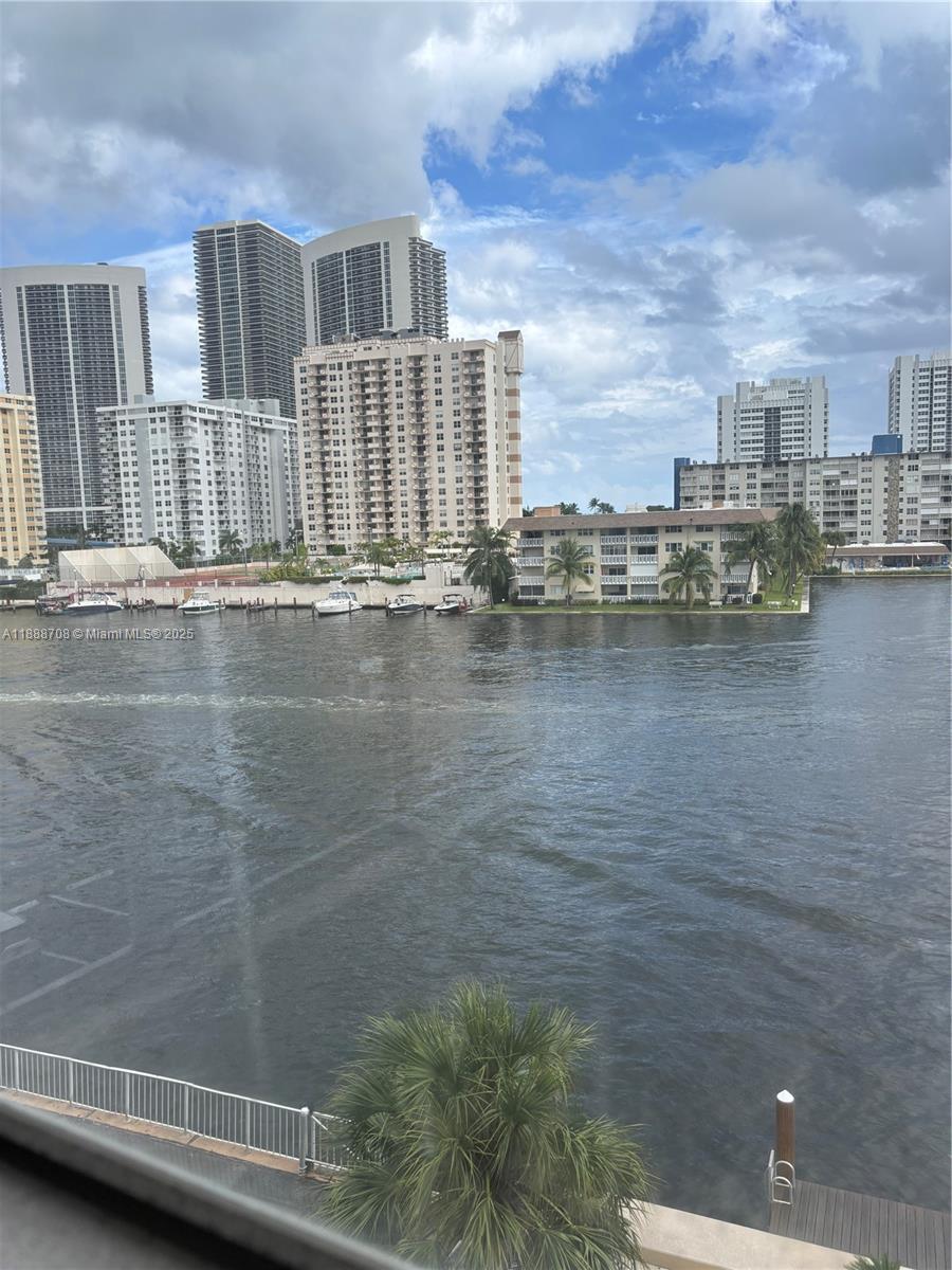 GOLDEN SAILS CONDO - Residential Lease