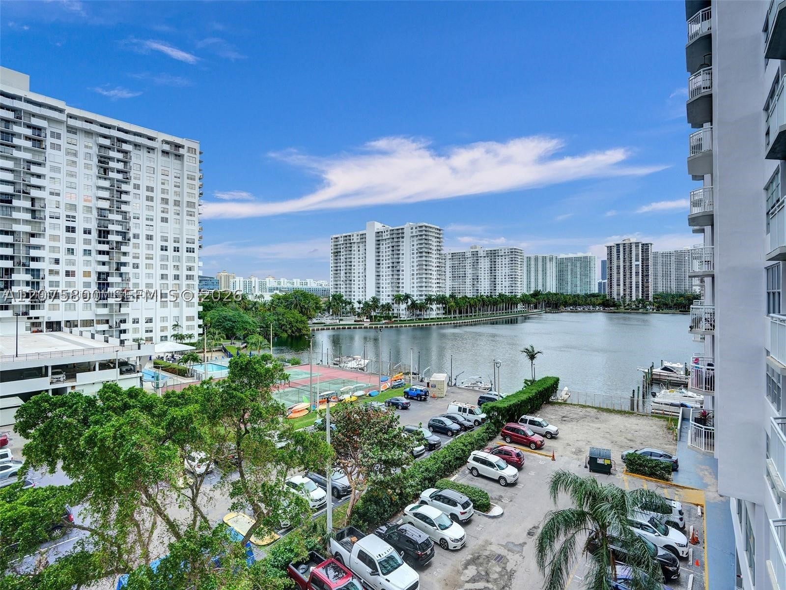 18061 Biscayne Blvd 502