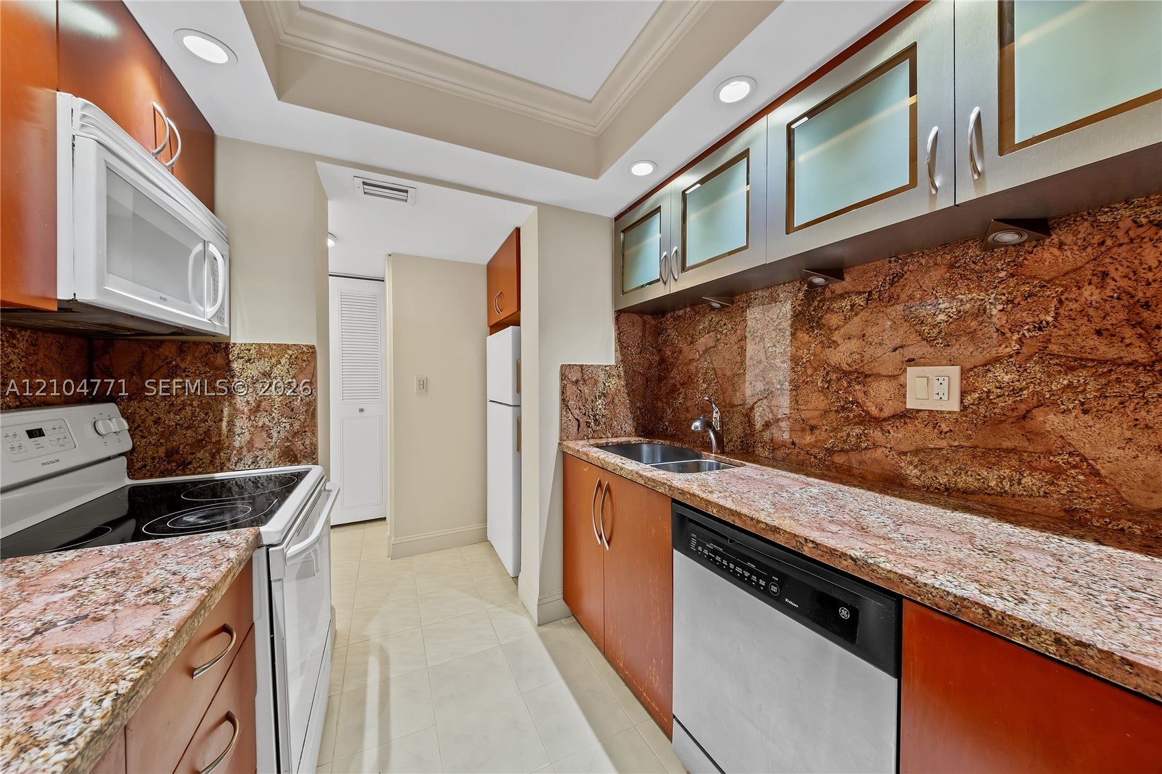 250 174th St 615