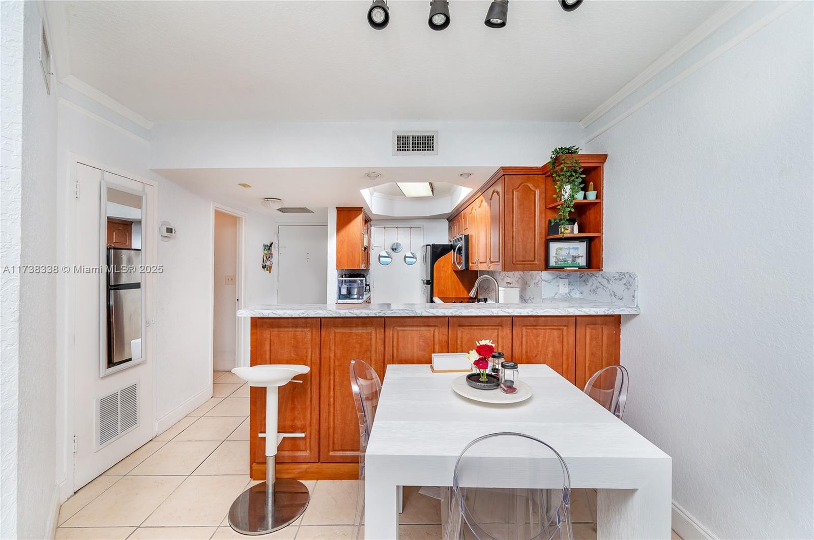 TRITON TOWER CONDO - Residential