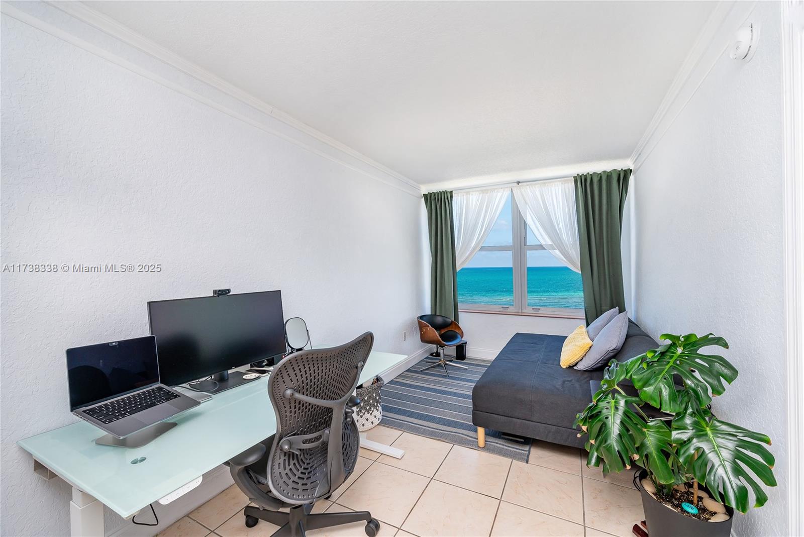 TRITON TOWER CONDO - Residential