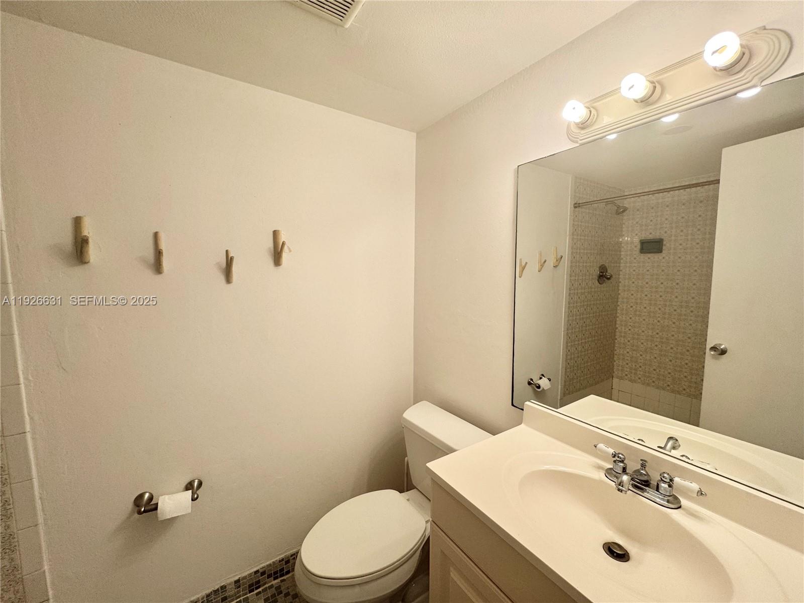 PINE TOWER CONDO - Residential Lease