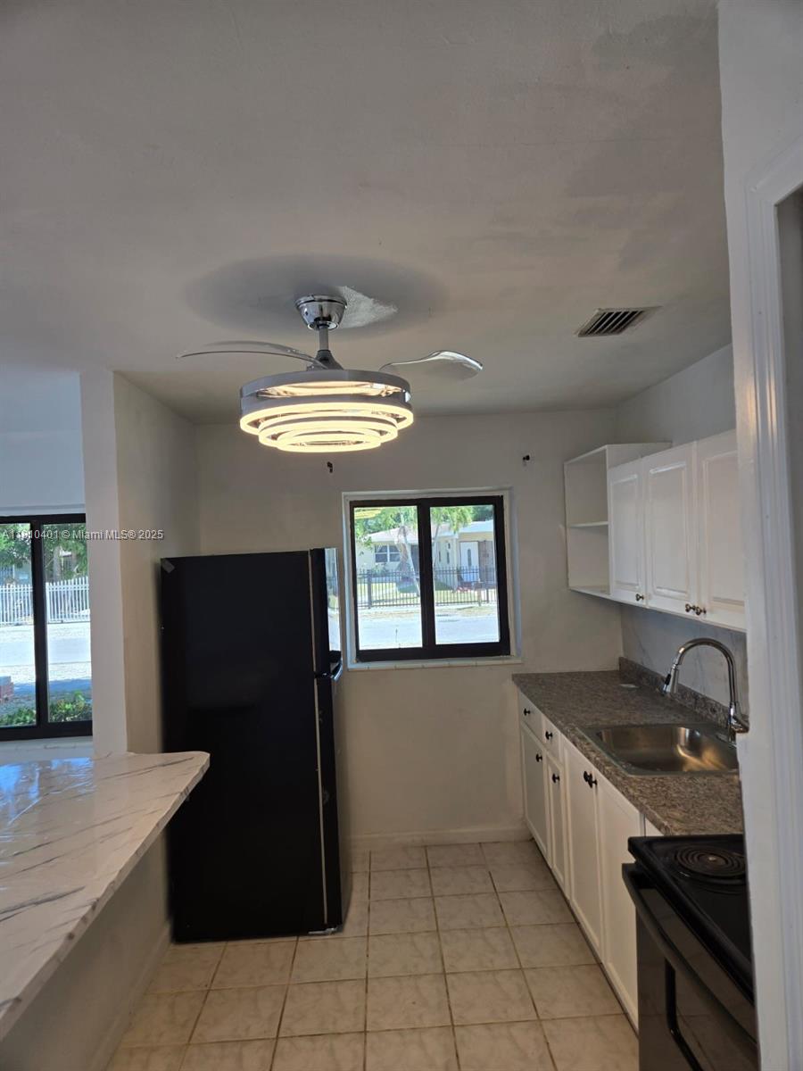 1305 Ne 146th St, Miami, Broward County, Florida - 2 Bedrooms  
1 Bathrooms - 