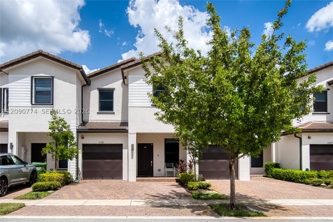Photo of 15981 SW 2nd Pl, Pembroke Pines, FL 33027 (MLS # A12090774)