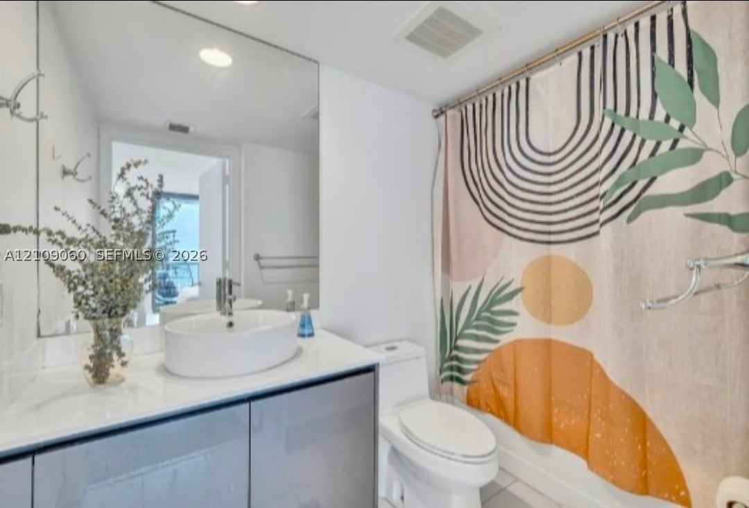 31 SE 6th St 805