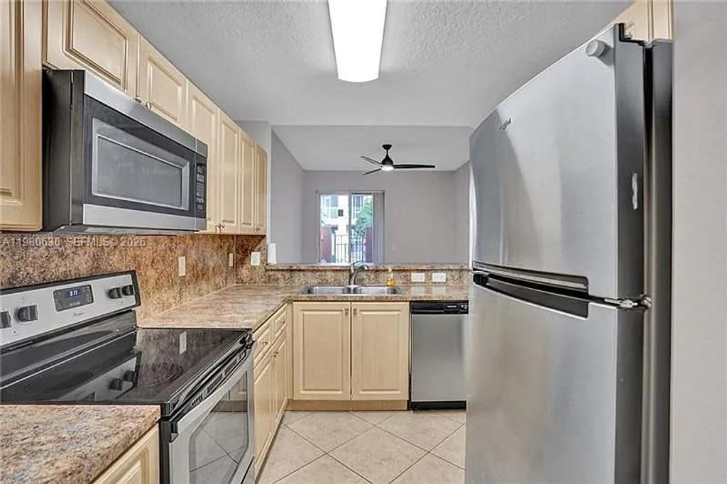 Photo of 2325 Mariner Ct #2809, Dania Beach, FL 33312 (MLS # A11980630)