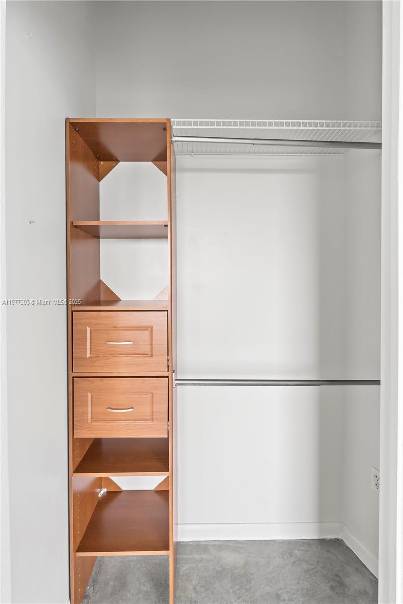 NEO CONDO - Residential