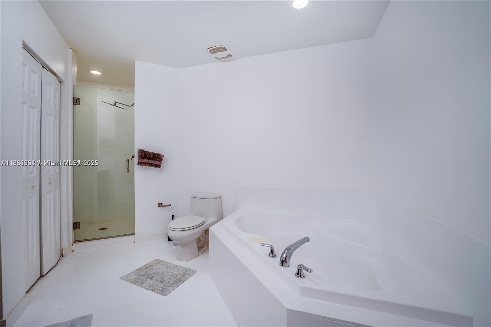 ALAQUA CONDO - Residential Lease