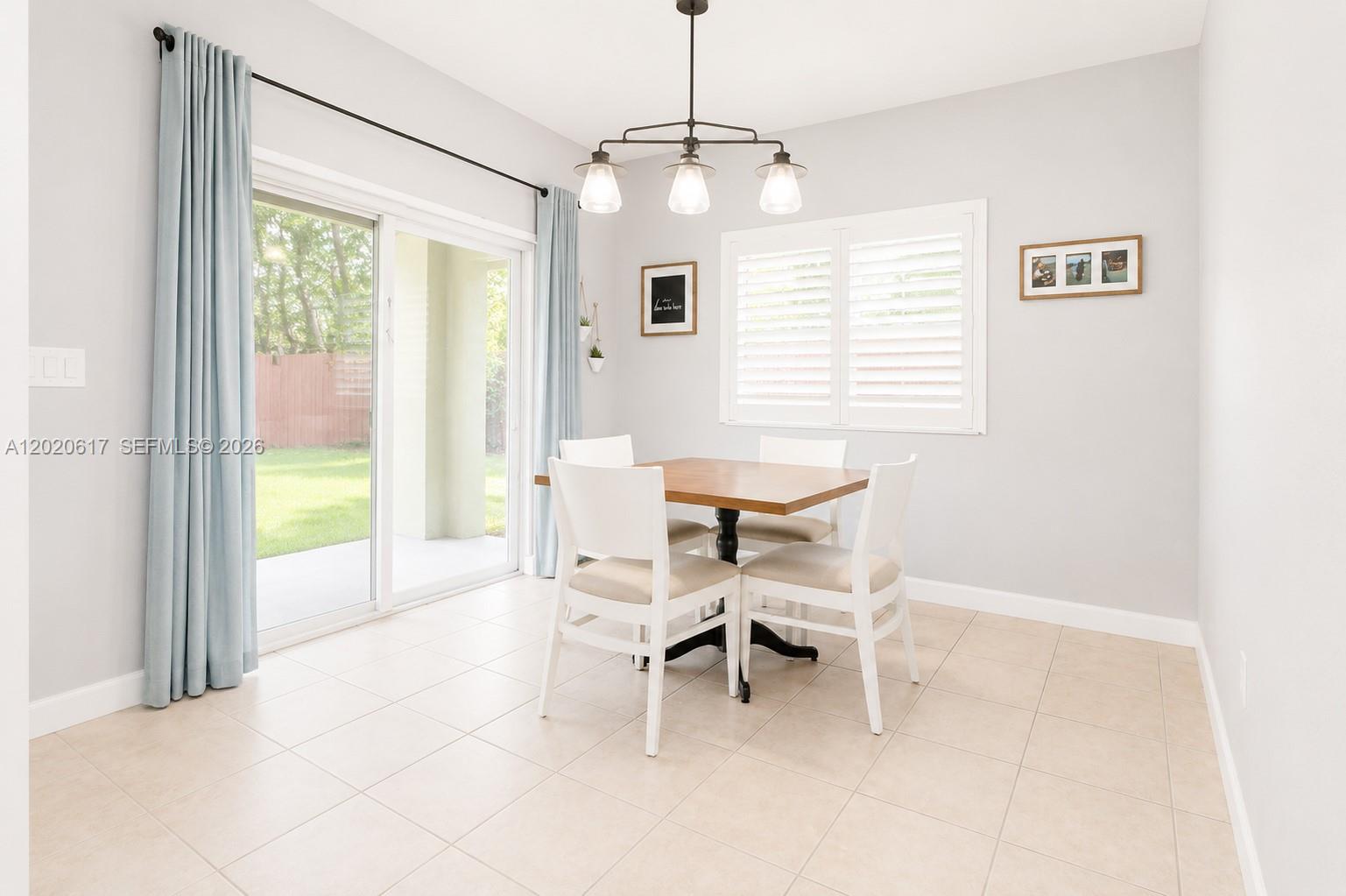 EMILIOS PLACE AT OASIS - Residential