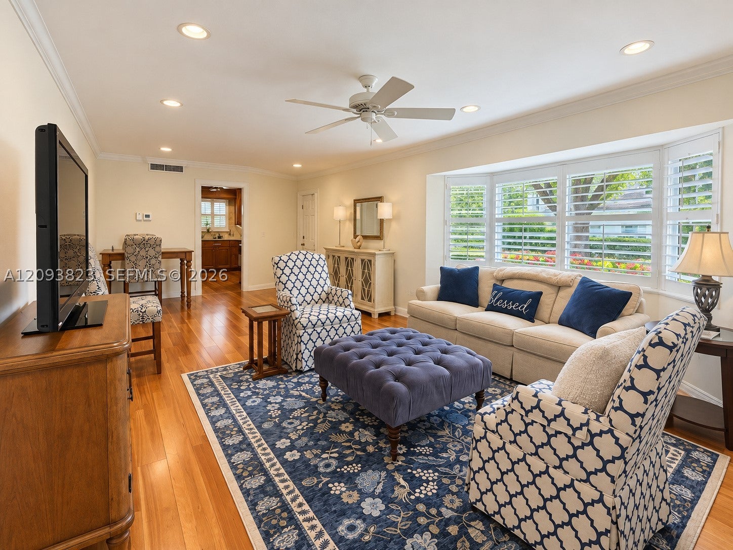 View photos, virtual tours, details... 11 Garden St 101T