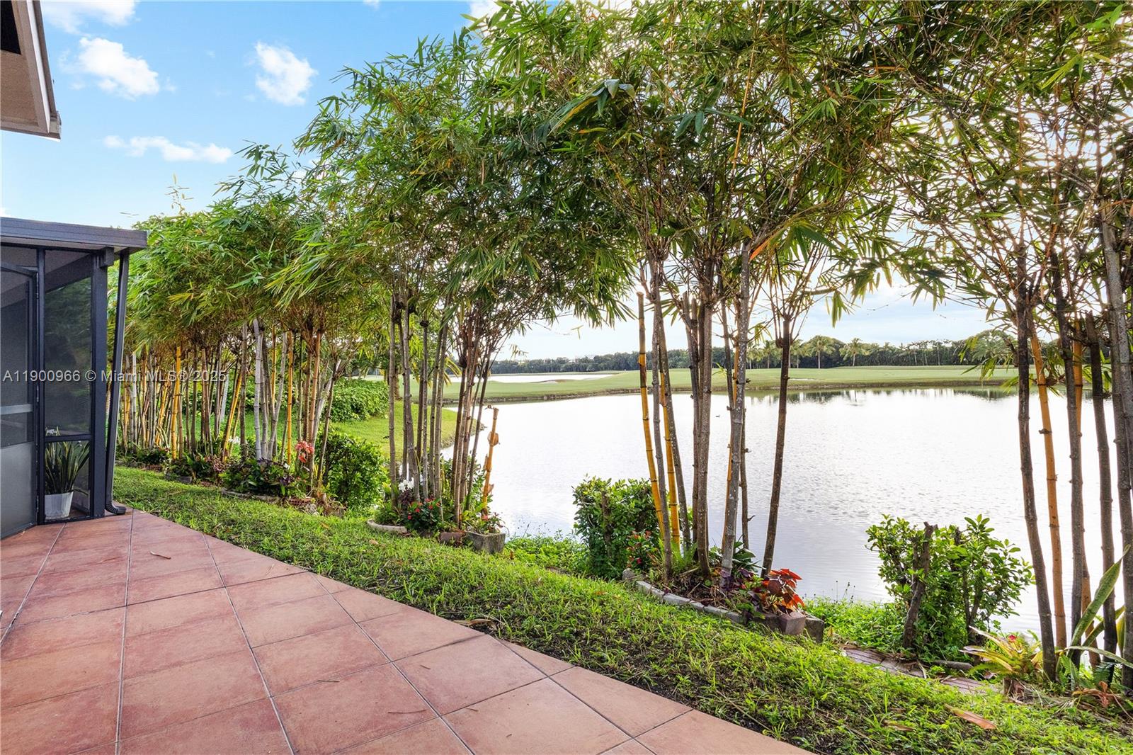 PATIO HOMES OF DORAL PINE - Residential