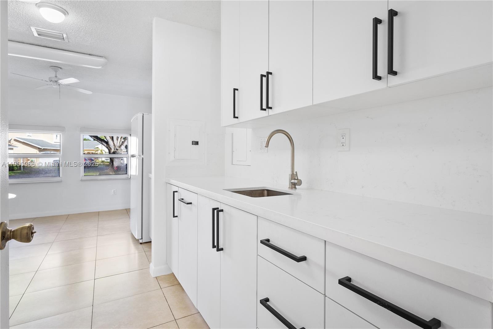 PATIO HOMES OF DORAL PINE - Residential