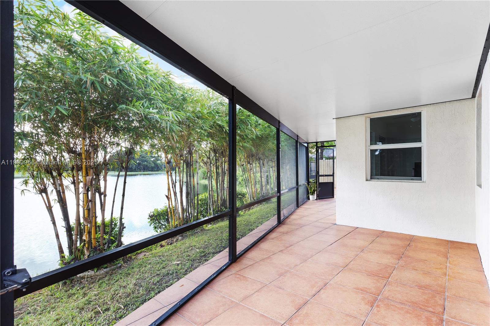 PATIO HOMES OF DORAL PINE - Residential