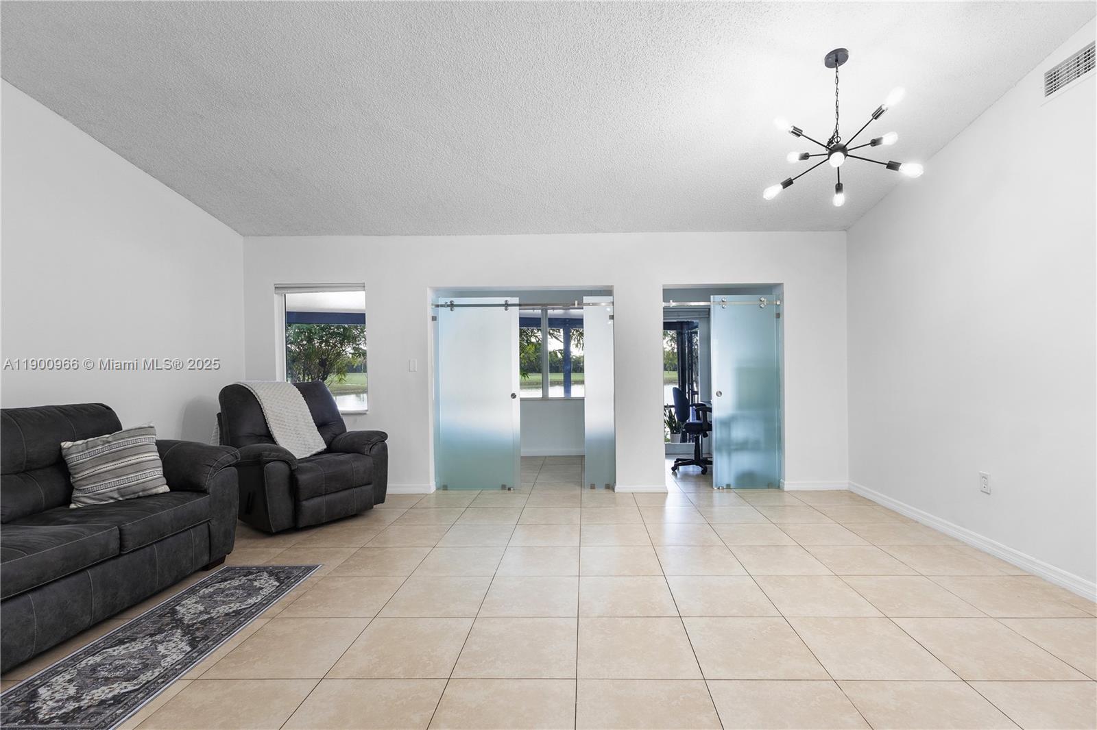 PATIO HOMES OF DORAL PINE - Residential