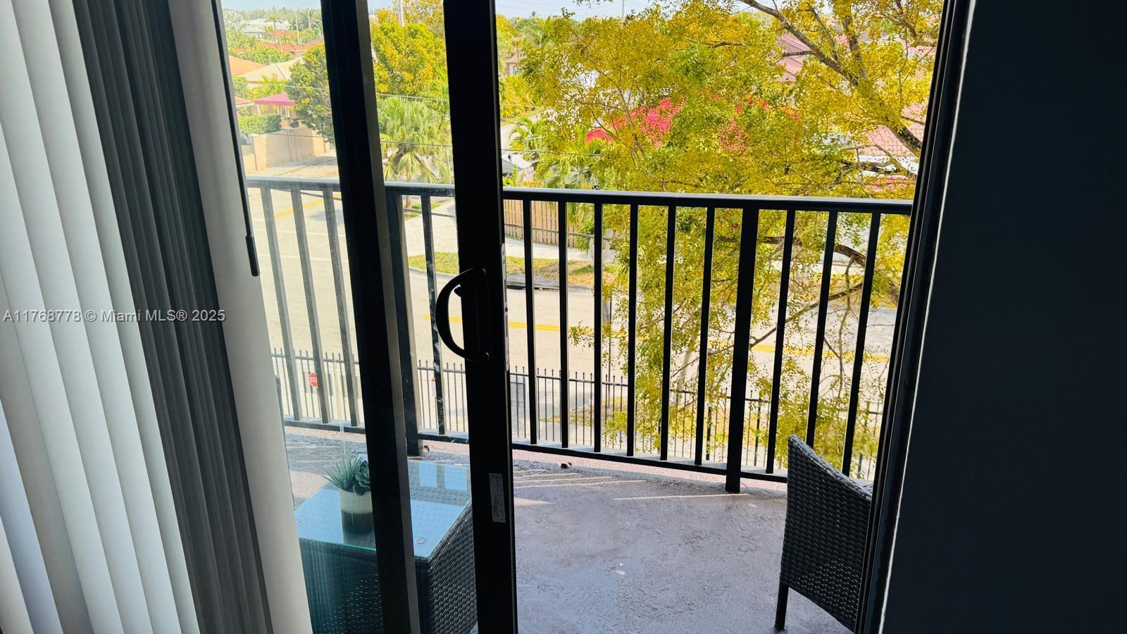 Rental Property at 6950 W 6th Ave 308, Hialeah, Miami-Dade County, Florida - Bedrooms: 1 
Bathrooms: 1  - $1,800 MO.