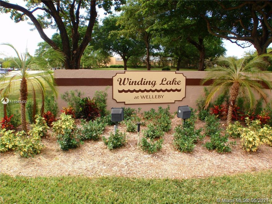 ***** GREAT LOCATION IN SUNRISE ***** 2 BEDROOMS AND 2 BATH ON THE 2nd FLOOR WITH WASHER AND DRYER INSIDE THE UNIT. BASIC CABLE IS INCLUDED WITH THE RENT. TILE FLOORS THROUGHOUT. 24 HRS SECURITY PATROL AND CONDO POOL.***RENTAL INSURANCE A MUST*** ABOUT $220.00 A YR (NO PETS).  WALKING DISTANCE WITH SHOPS, RESTAURANTS AND BANKS.