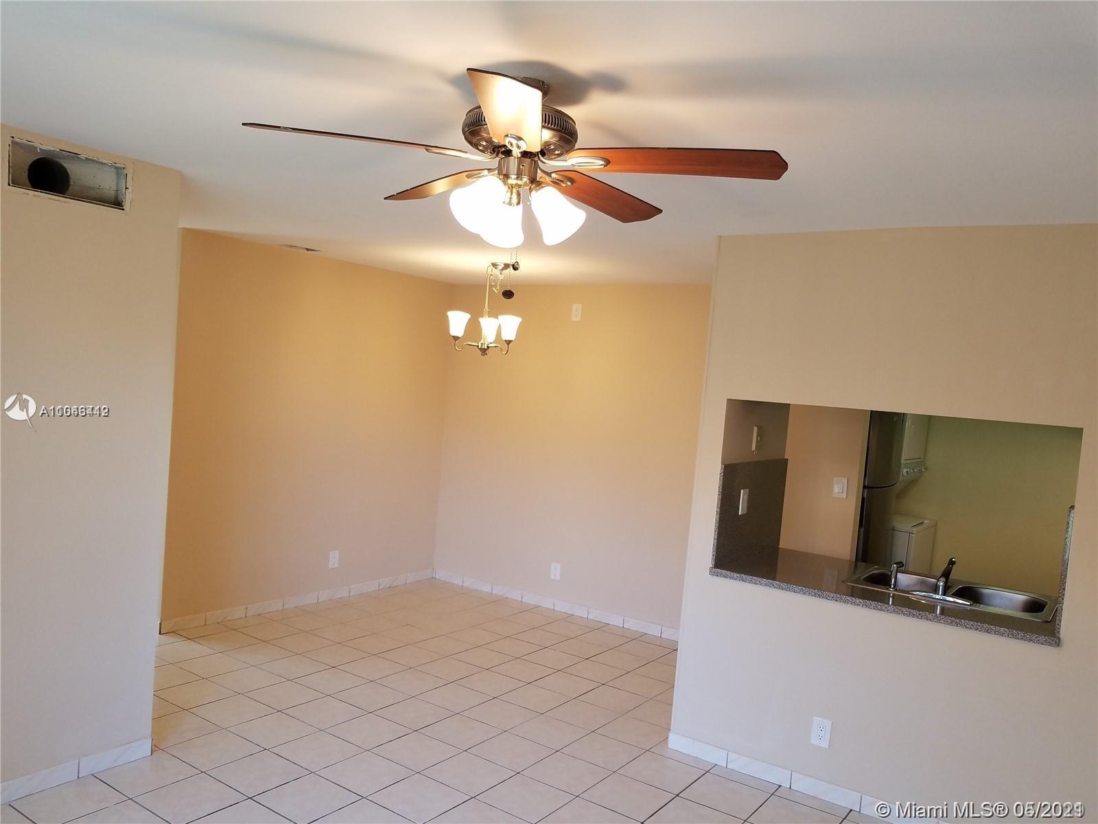 WINDING LAKE 2 AT WELLEBY - Residential Lease