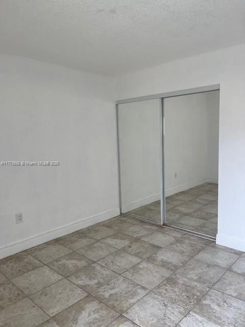 SOUTH WINDS CONDO - Residential