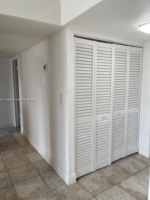 SOUTH WINDS CONDO - Residential