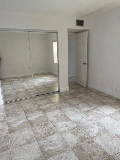 SOUTH WINDS CONDO - Residential