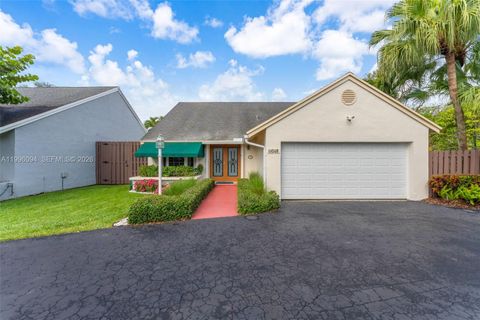 11018 SW 147th Pl Miami FL 33196