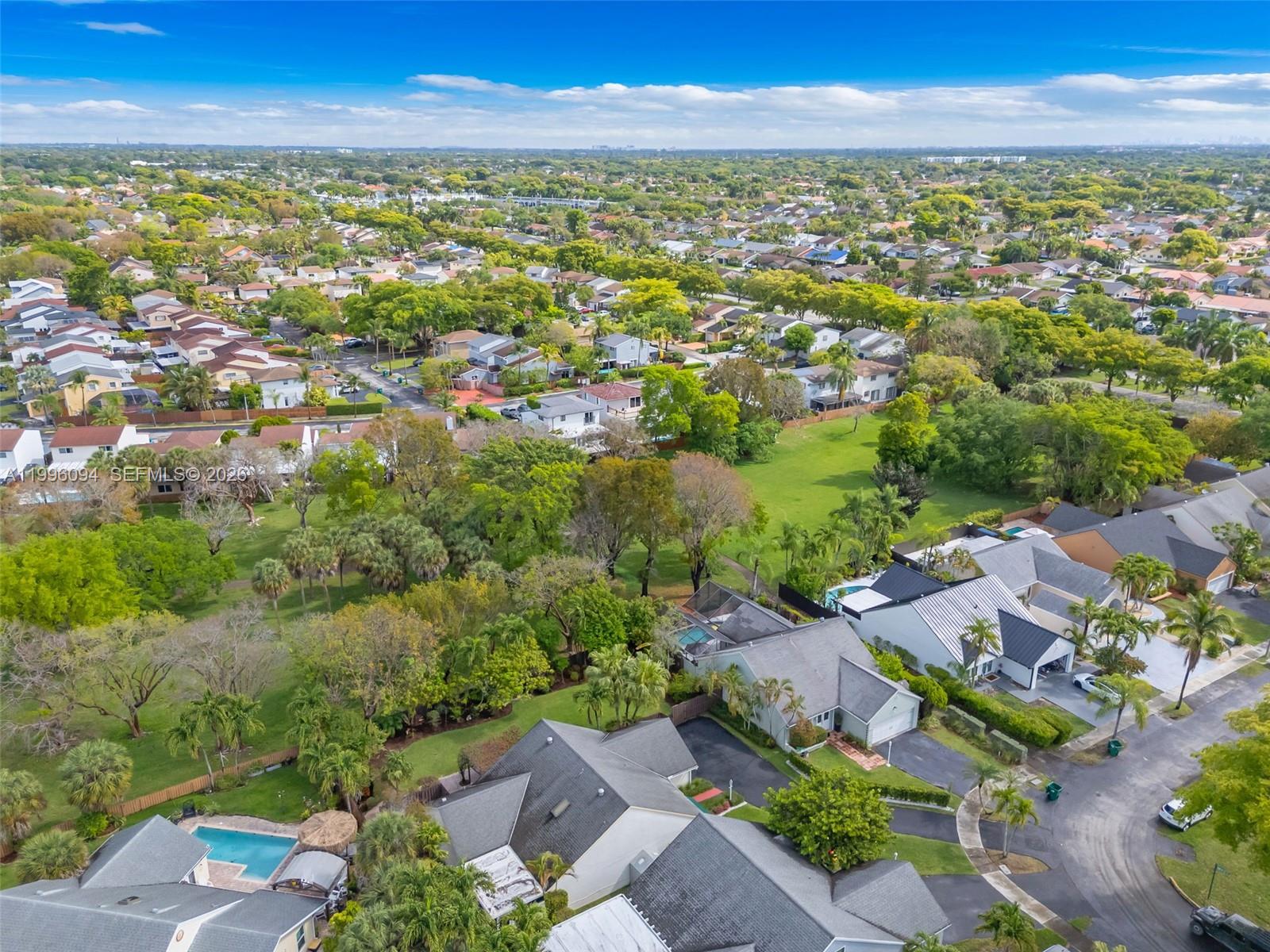 SUNFISH AT THE HAMMOCKS - Residential