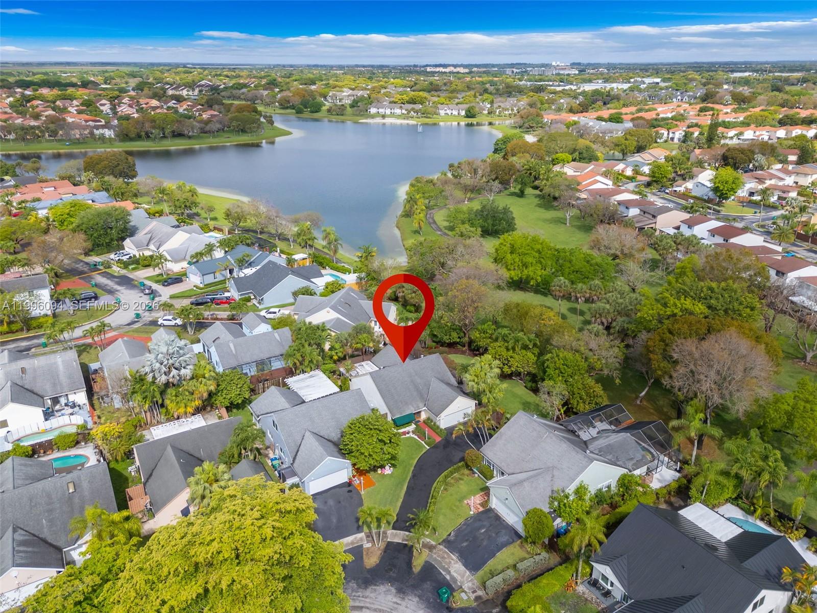 SUNFISH AT THE HAMMOCKS - Residential