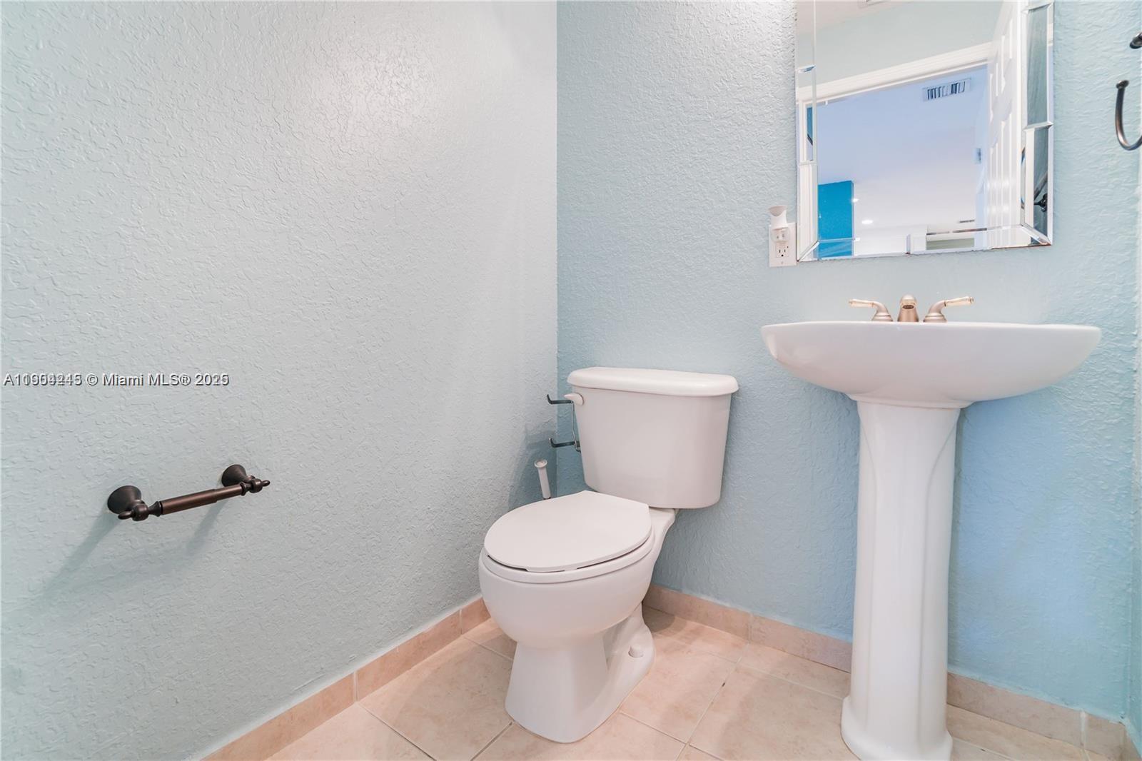 SUNRISE GOLF VILLAGE SECT - Residential Lease