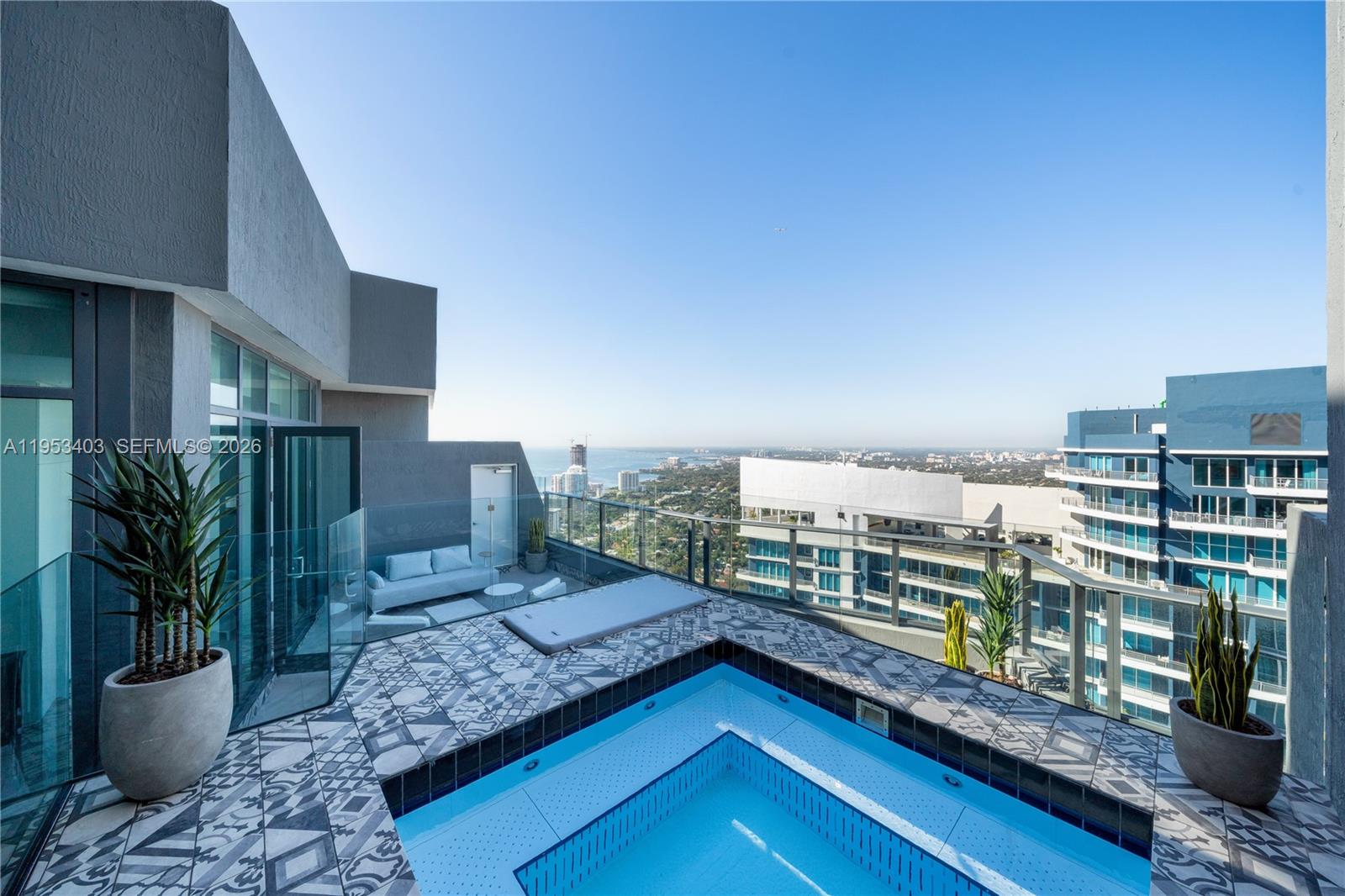 1300 S MIAMI AVENUE CONDO - Residential