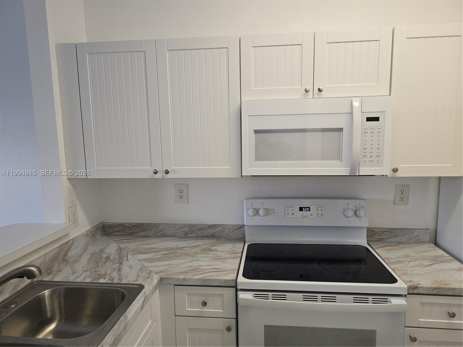 VILLAS AT CARMEL CONDO NO - Residential