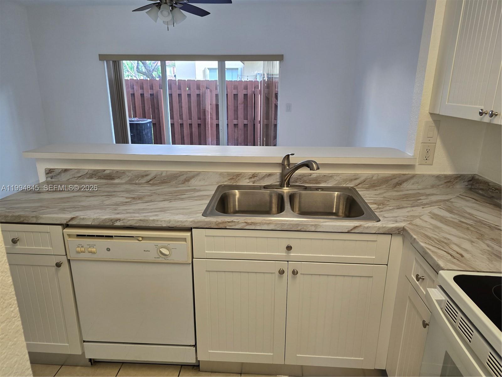 VILLAS AT CARMEL CONDO NO - Residential