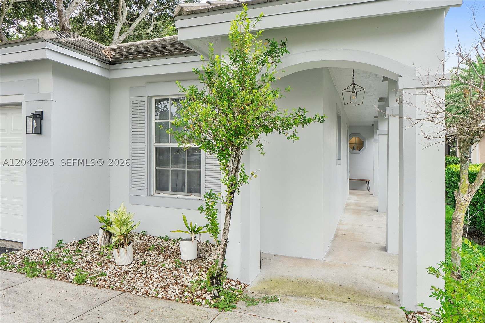 9161 N Lake Park Cir N